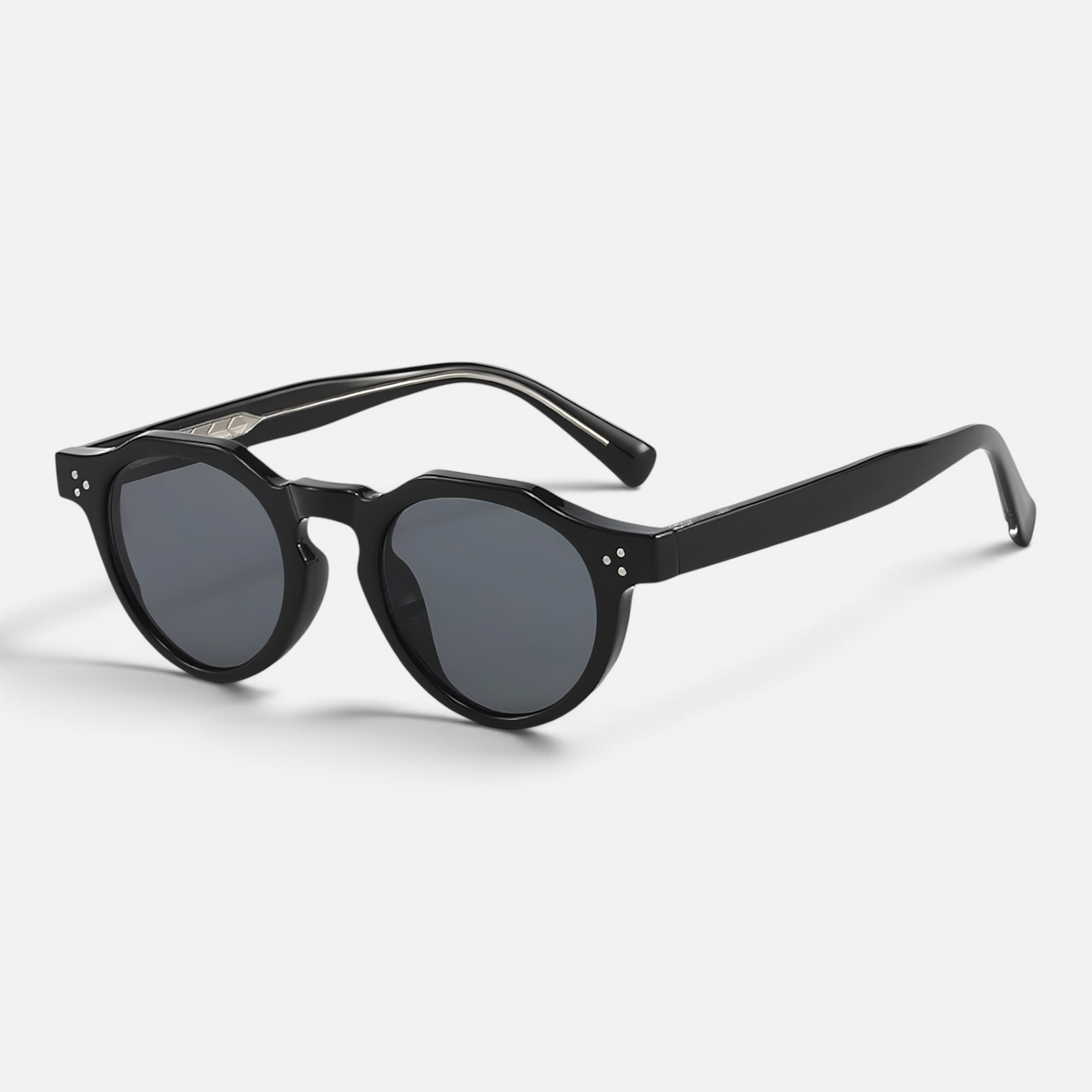Savio Round Black