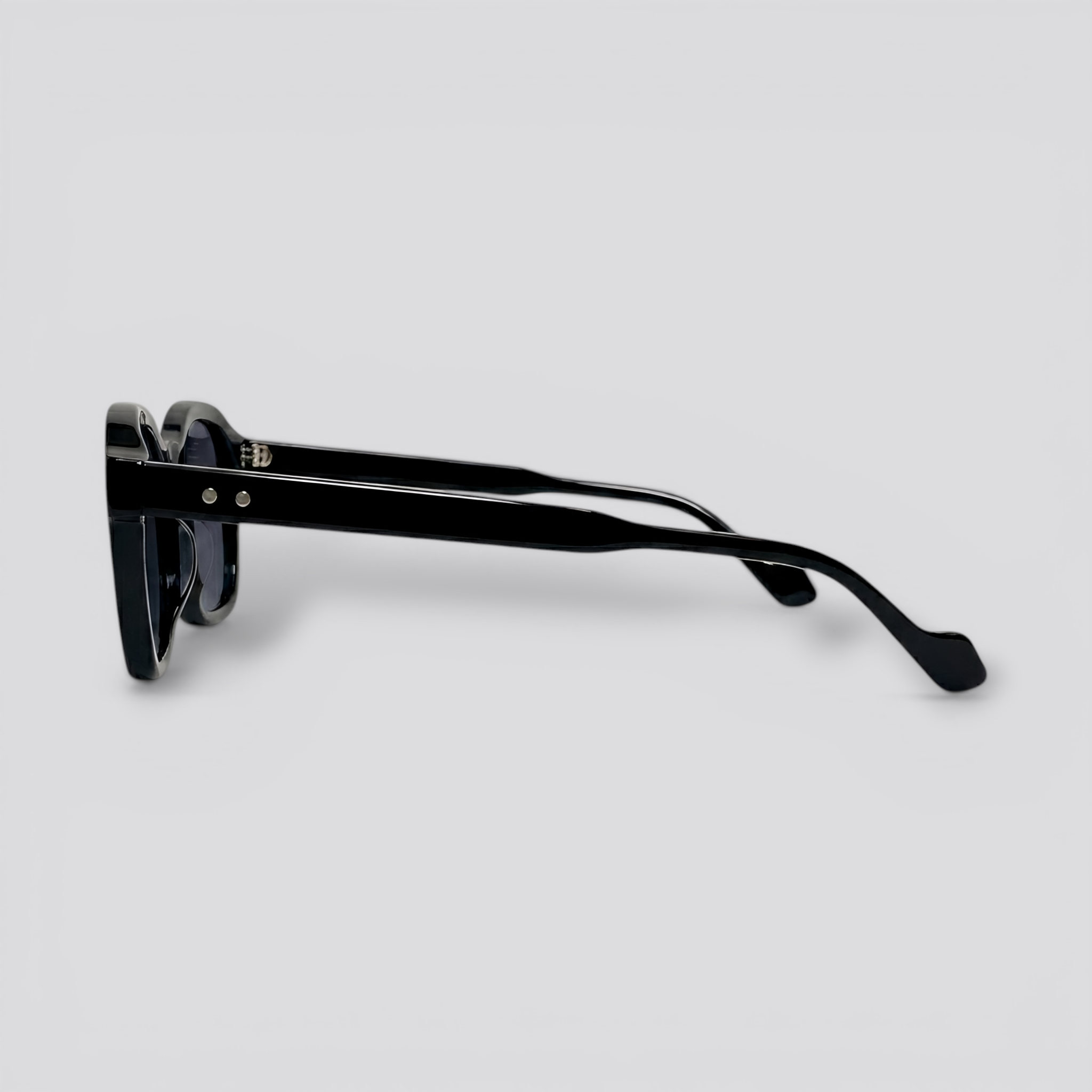 Savio All Black